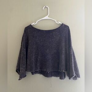 We The Free Medium Distressed Black Cropped Sweater